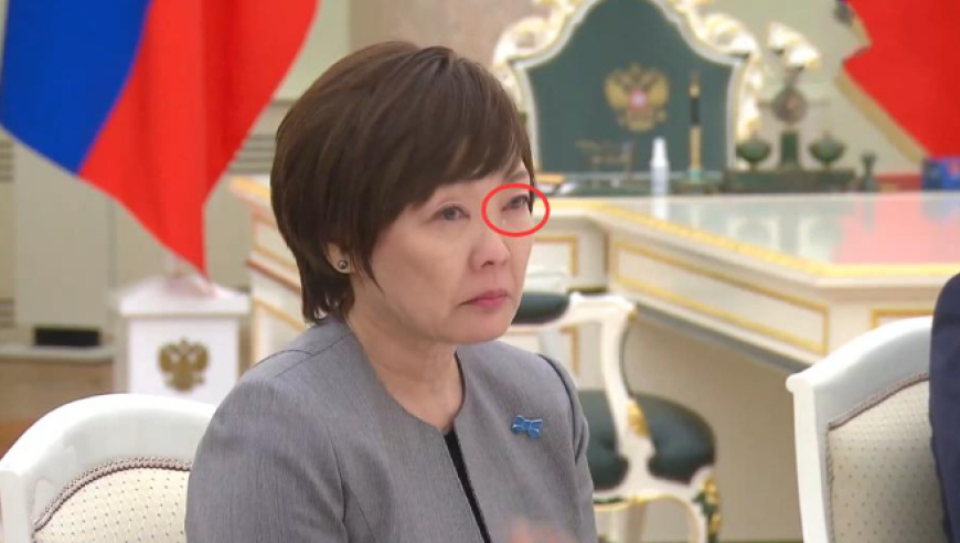 点了外卖发现是警察叔叔送来的,2025澳门六开彩免费资料大全,展开解析落实_移动版V9.13